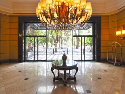 Amerian Executive 4*