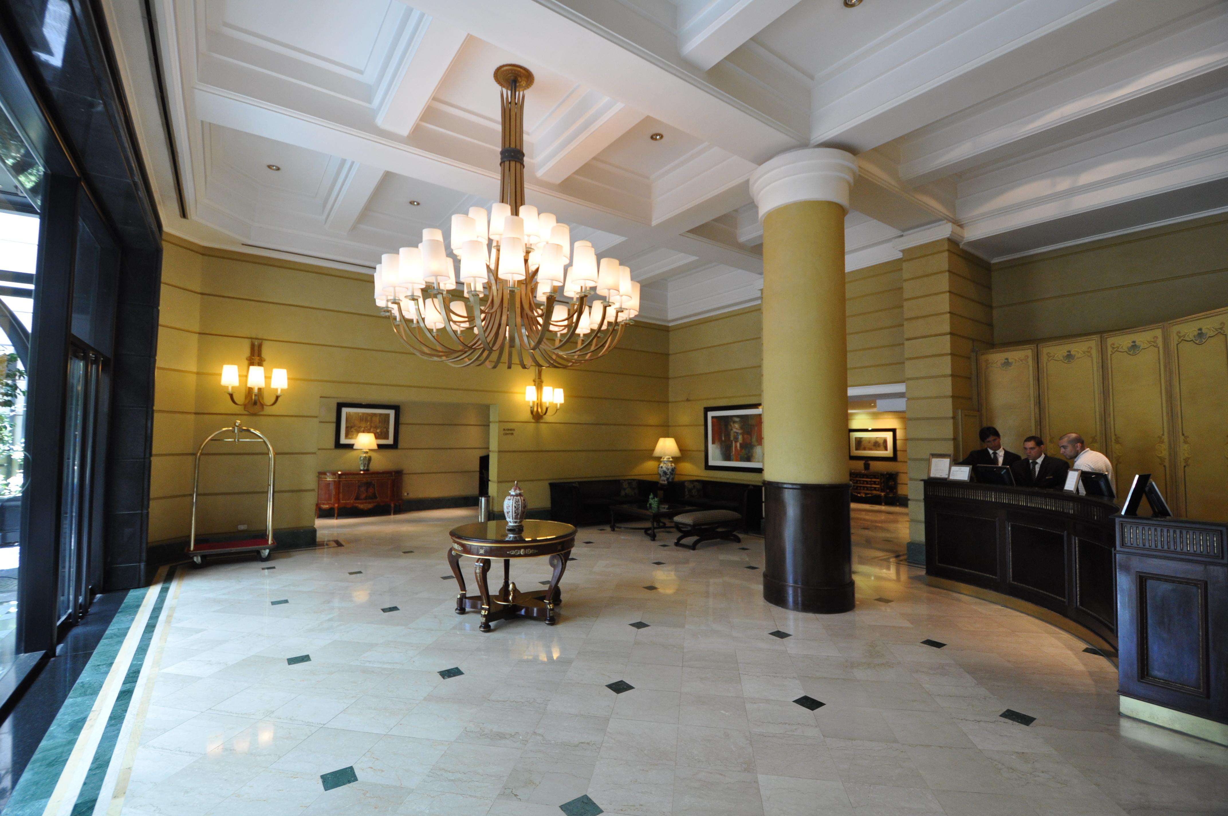Amerian Executive 4*